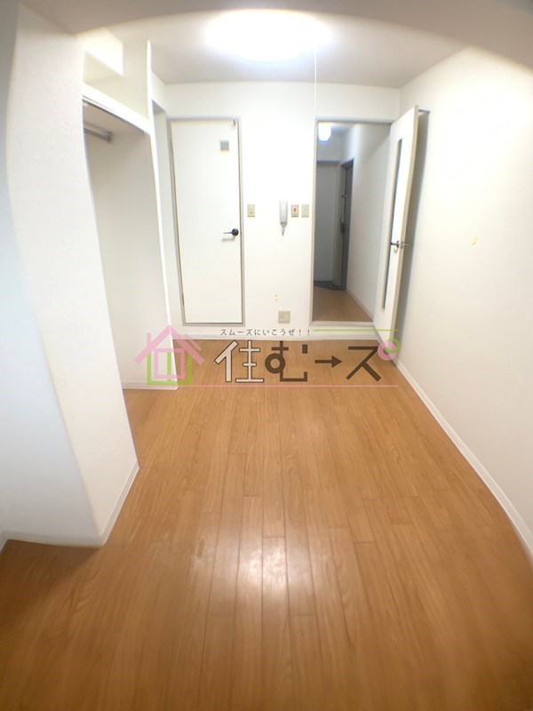 ジオナ新大阪 リビング