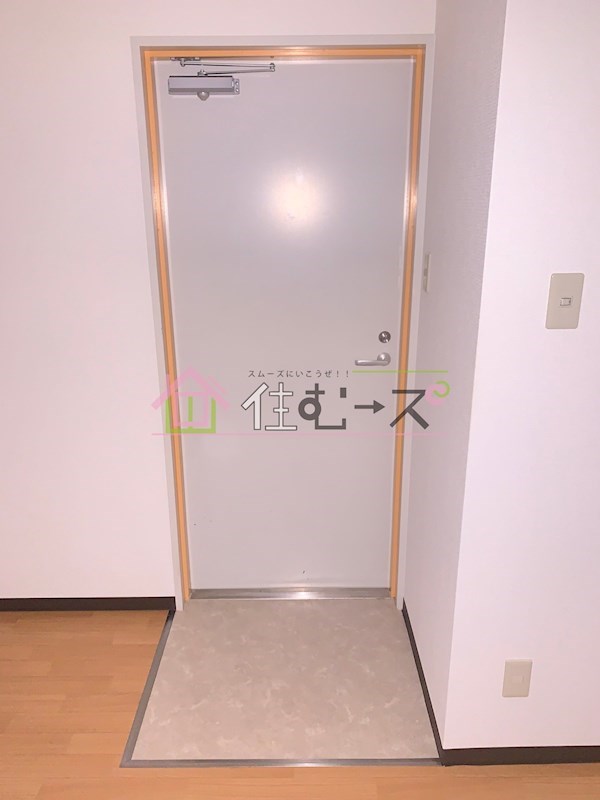 アドバンス東天満ビル 玄関
