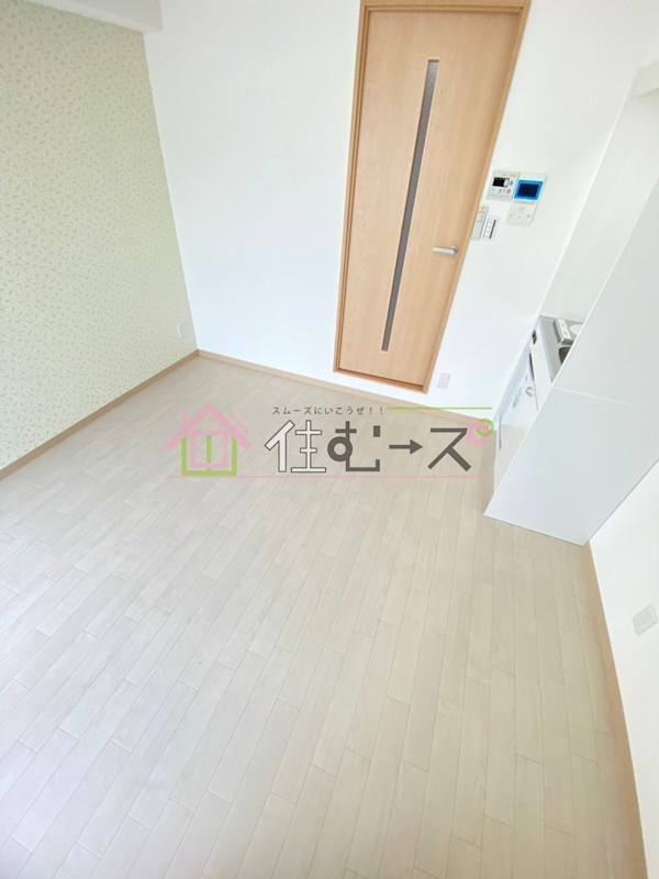 ナニワⅢ番館 リビング