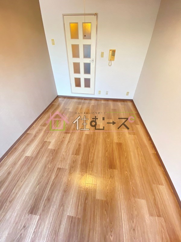 リアライズ西淡路 リビング