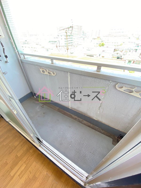 アベニュー中加賀屋 ベランダ