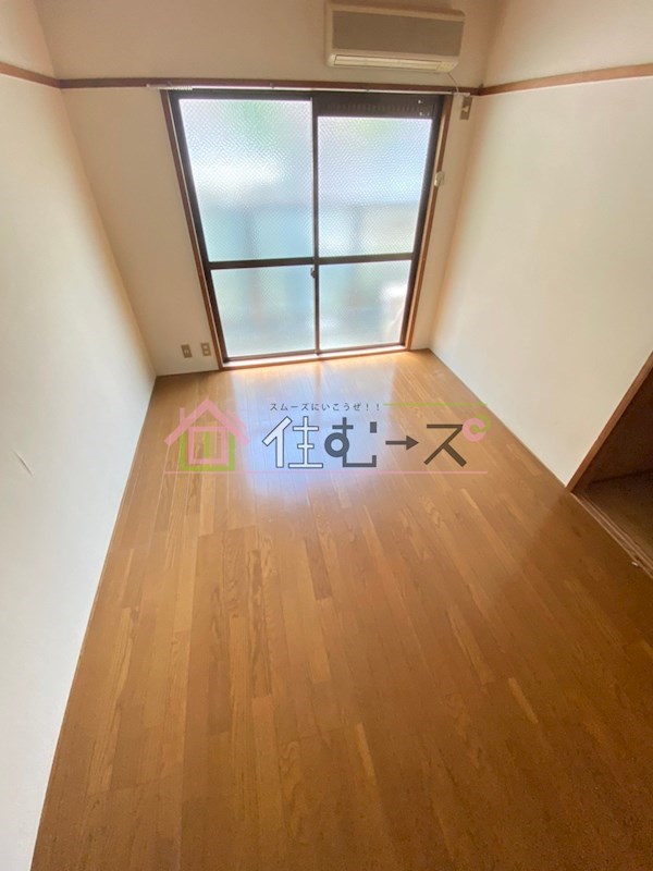 マンション華 ベッドルーム