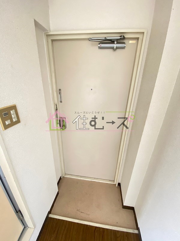 メビウス長居レジデンス 玄関