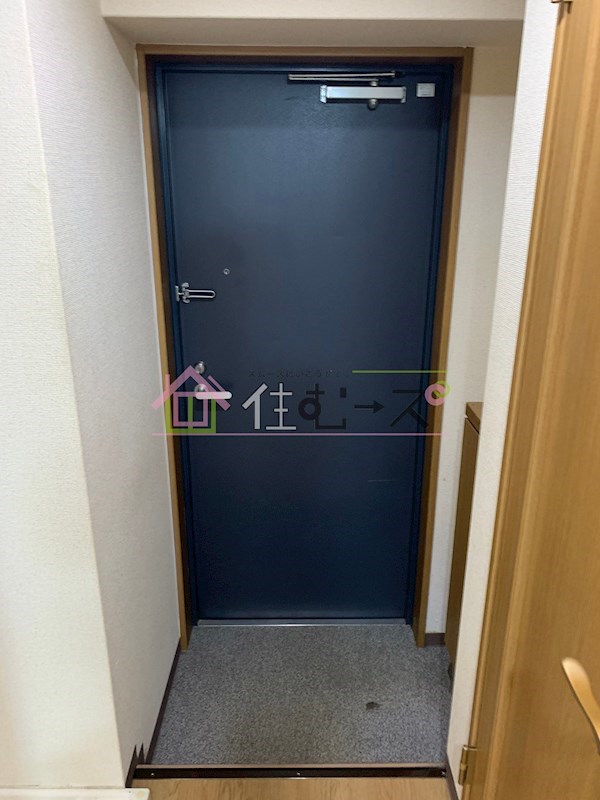 アヴァンシア2000 玄関