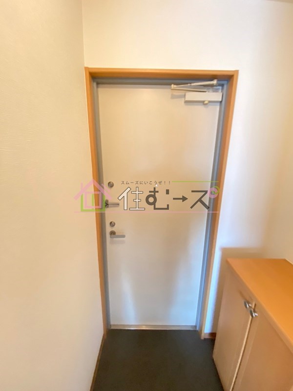 MY江之子島マンション 玄関