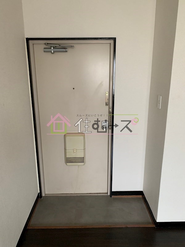 今井商事27ビル 玄関