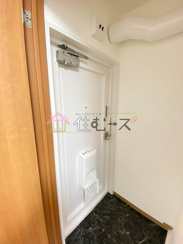 大宝　上本町レッドハイツ 玄関