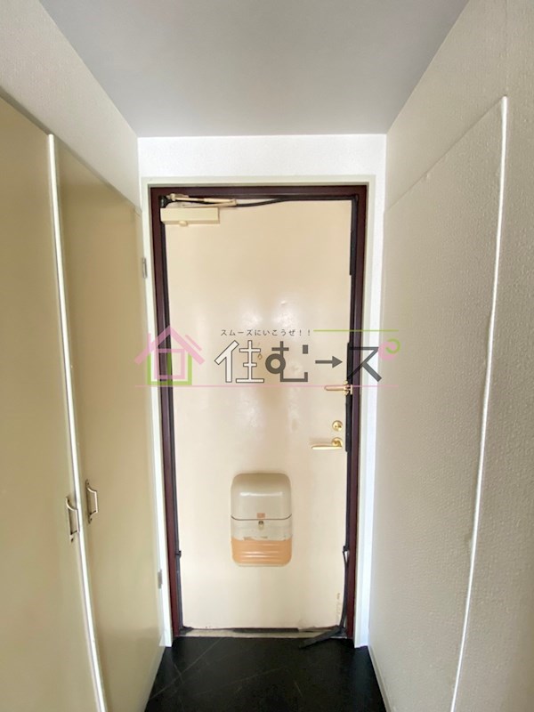 パラディ梅南 玄関