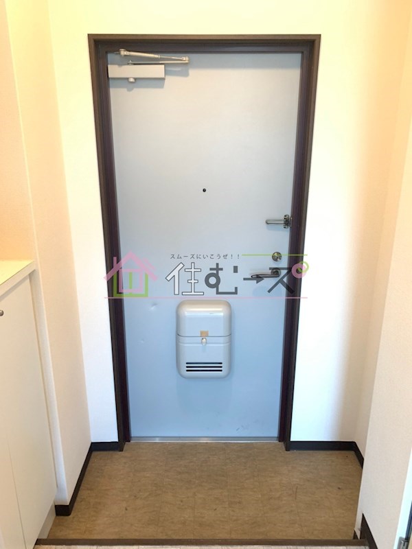 インターナショナル関目 玄関