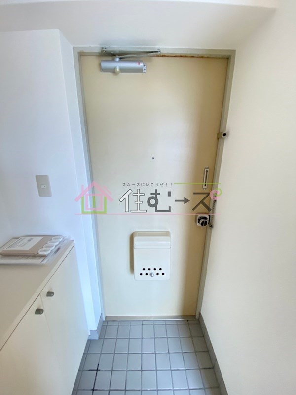 センターハイム大宮 玄関