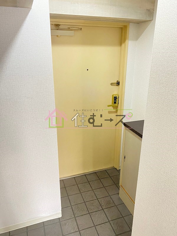 メロディーハイム夕陽丘 玄関