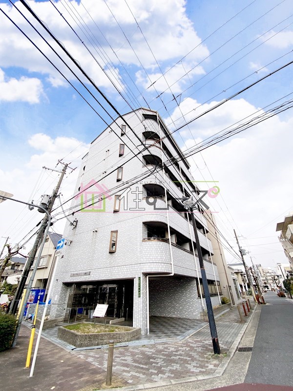 ロイヤルメゾン上新庄 外観