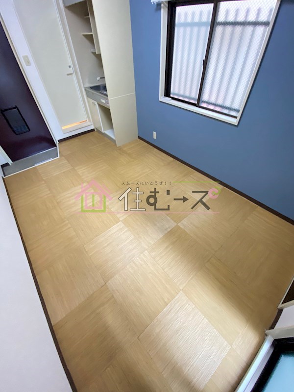 アパートメント大阪谷町 リビング