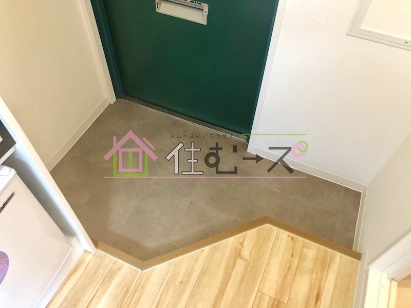 メゾンオパル 玄関