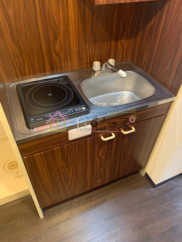 ヴィレッジリバー千日前 キッチン