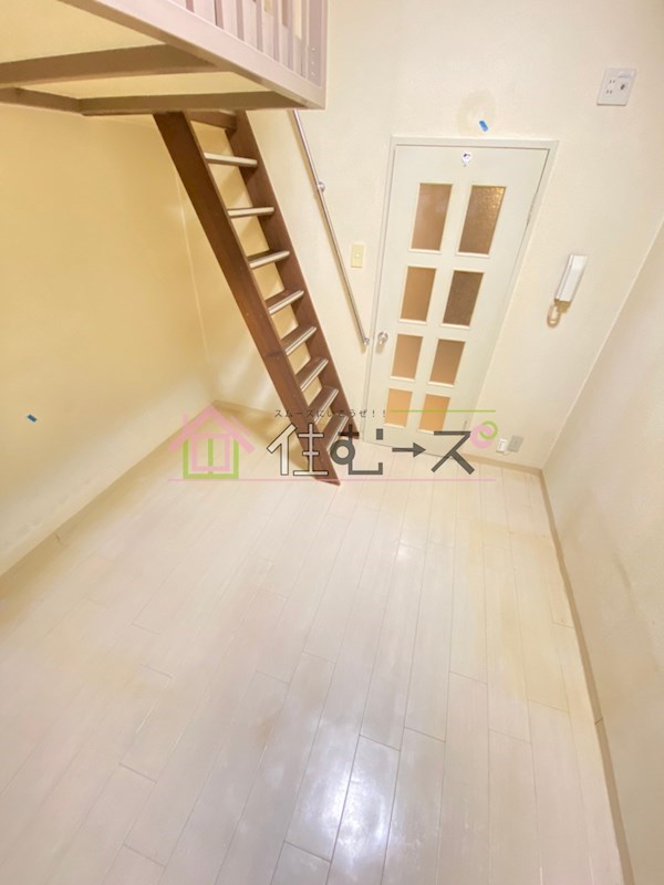 アパートメント住之江 リビング