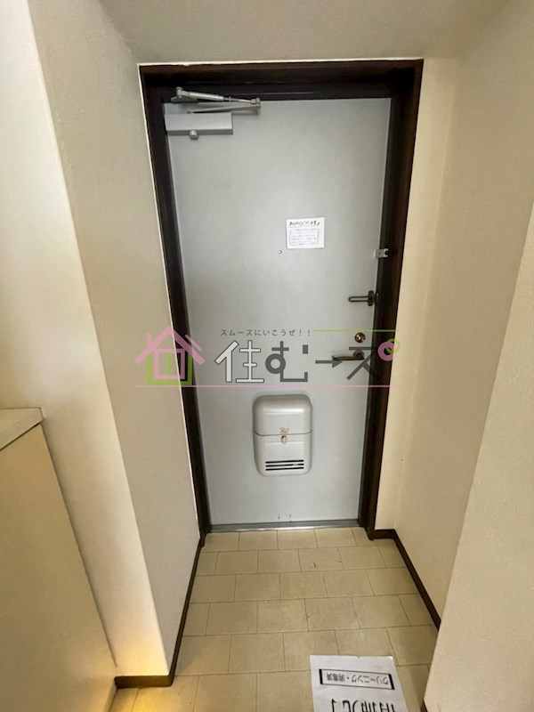 エムロード玉造 玄関