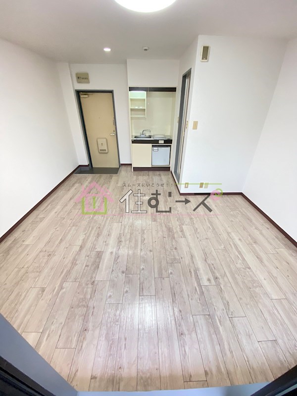 オロヒルズ弁天町 リビング