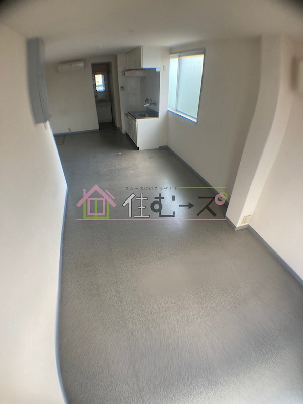 エソールビル リビング