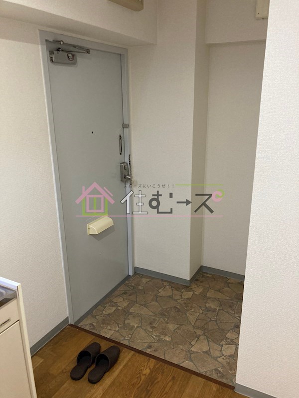 クルーム新大阪 2番館 玄関