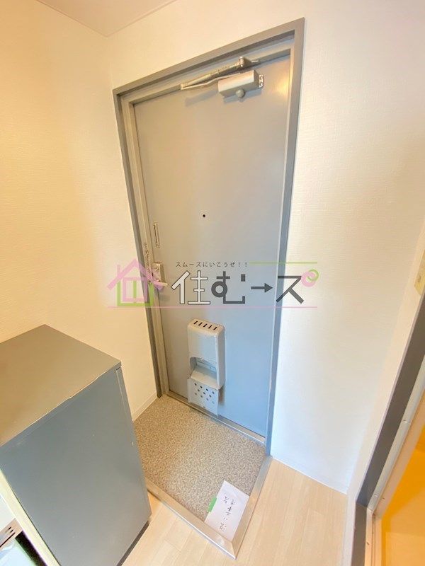 コートヴィエール新大阪 玄関