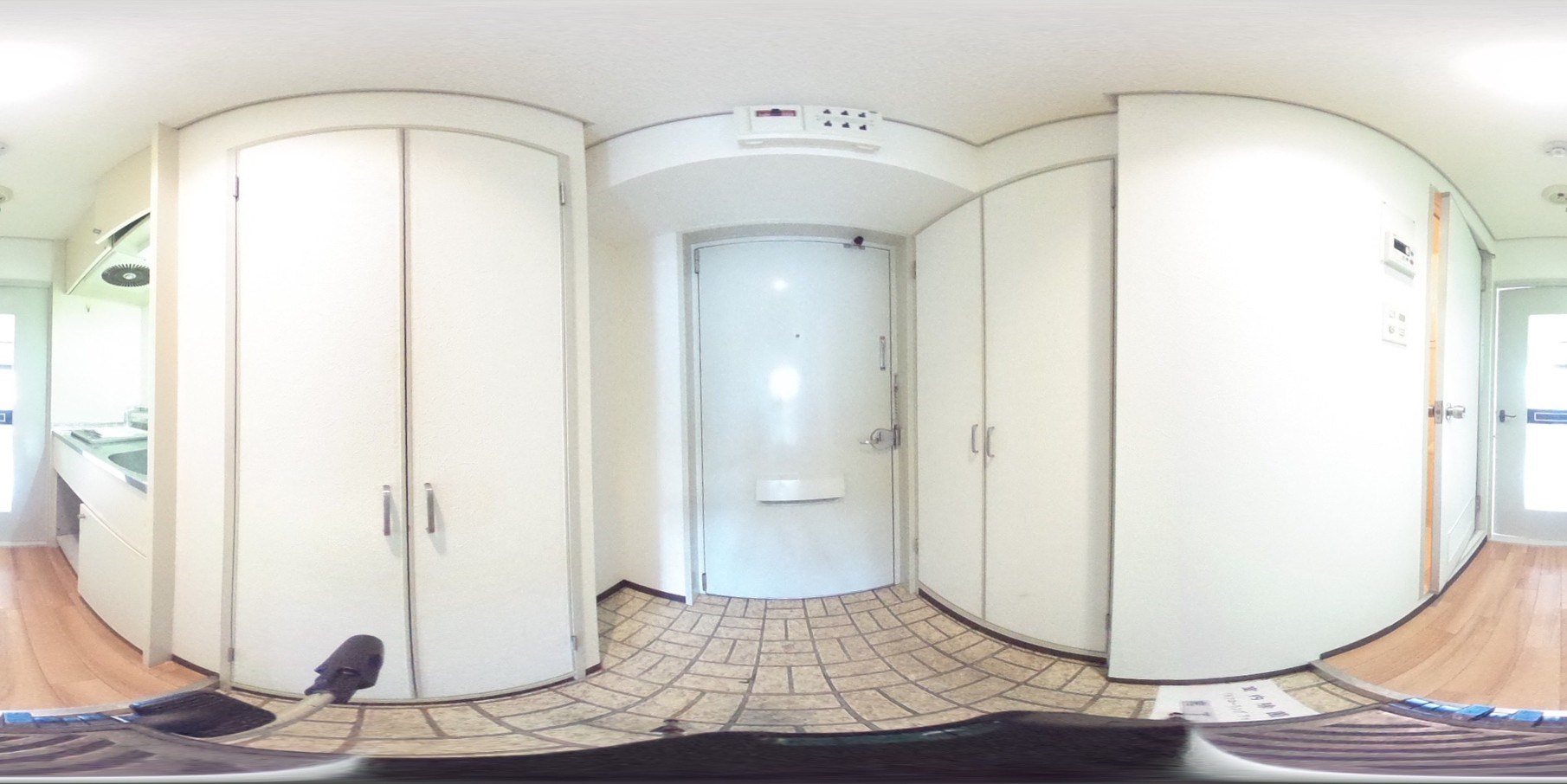 センチュリーパークユニ東梅田 玄関