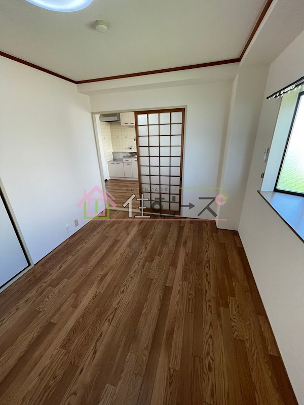 ユニ長吉ビル リビング