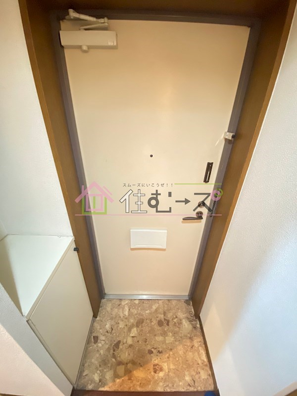 CityLifeディナスティ新大阪 玄関