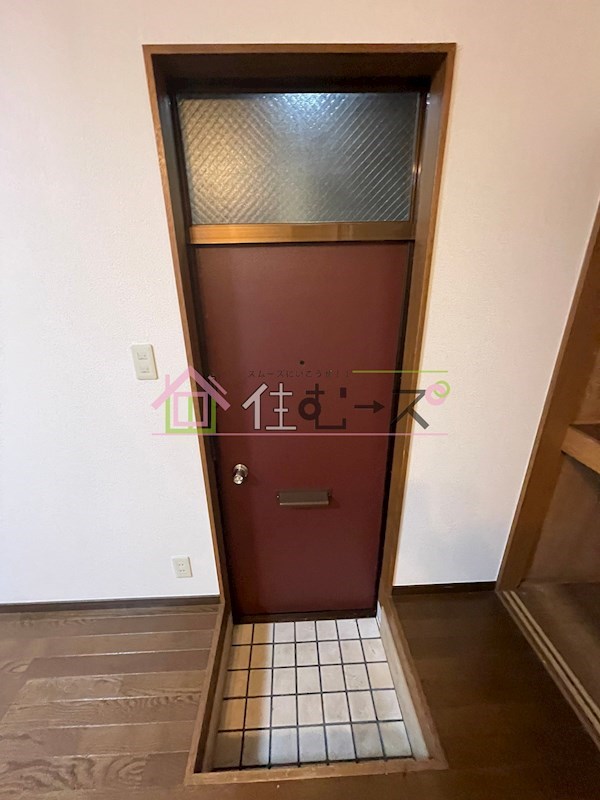 松本ハイツ 玄関