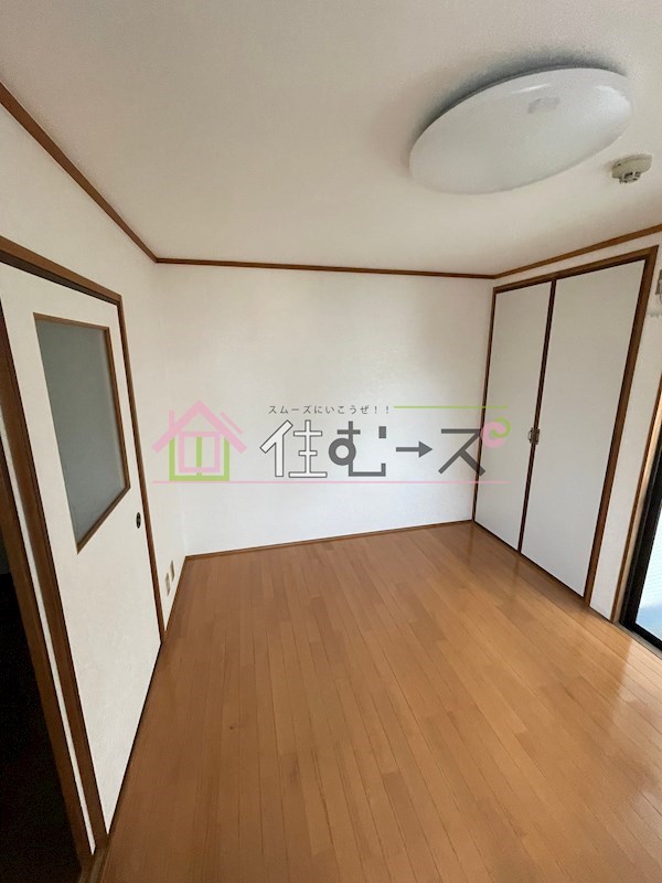 ロイヤルハイツ山之内 リビング