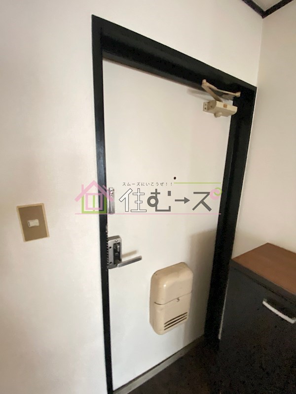 OMレジデンス今里 玄関