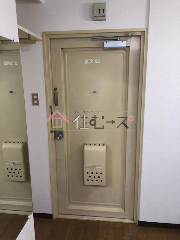 ブルースカイ城東 玄関