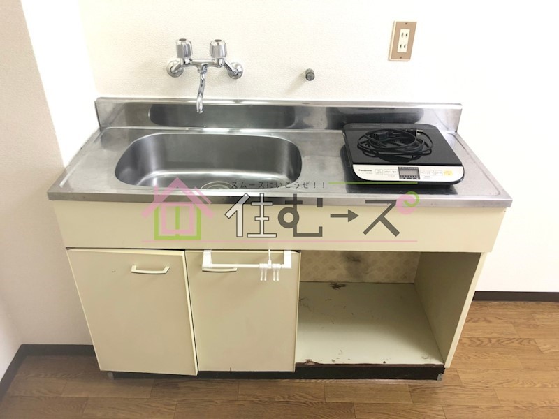 ブルースカイ城東 キッチン