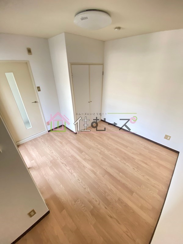 小松ビル リビング