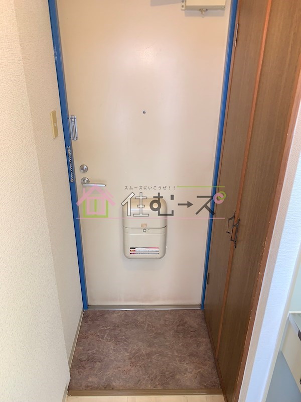 ロイヤルハイツ住吉 玄関