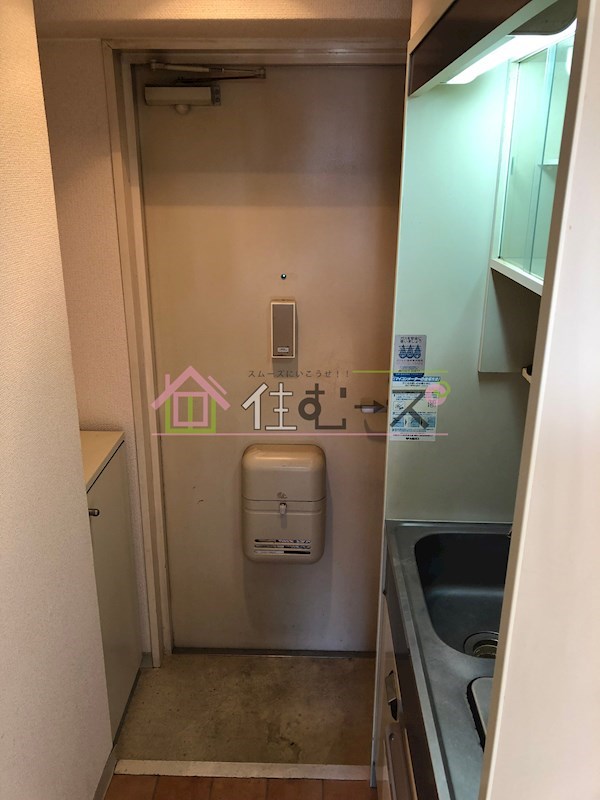 トーエー新深江 玄関