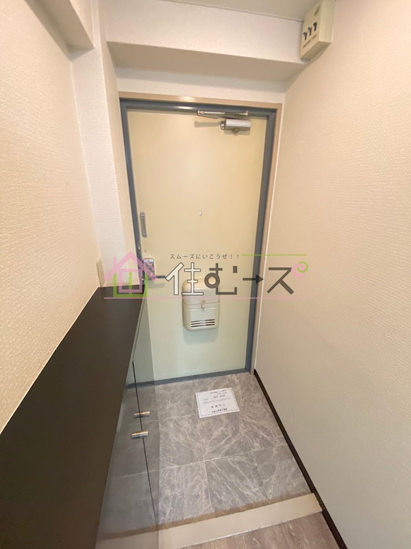 ノーブル中宮 玄関