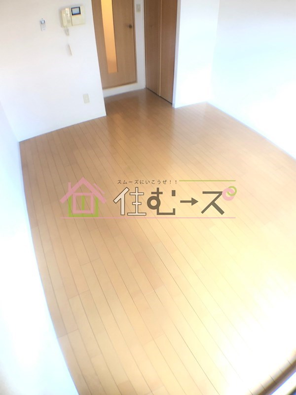 ラナップスクエア上本町 リビング