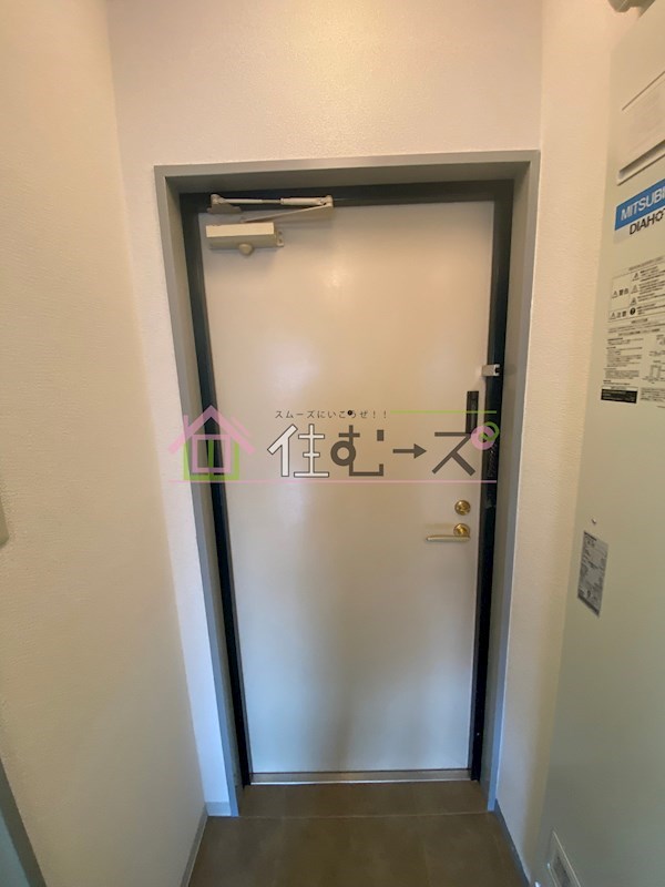 メゾンドールバンブーグラス 玄関