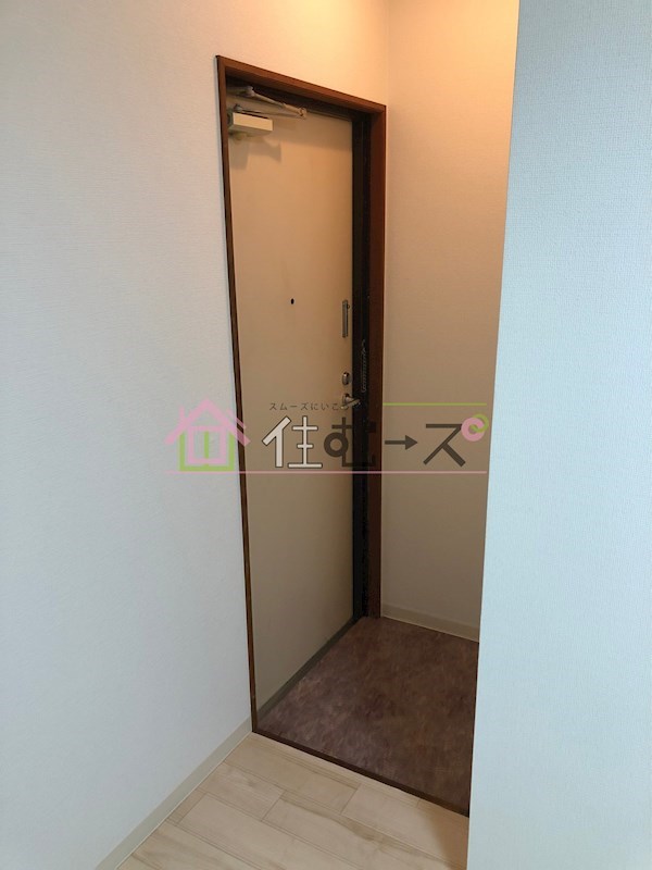 ロイヤルハイツ 玄関