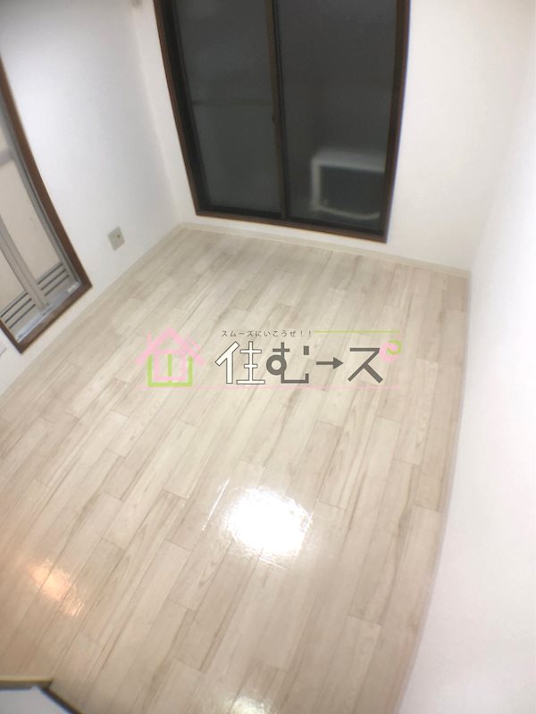 ロイヤルハイツ ベッドルーム