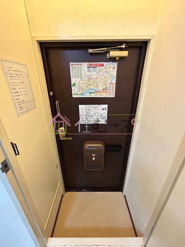 メゾン鳩ヶ瀬 玄関