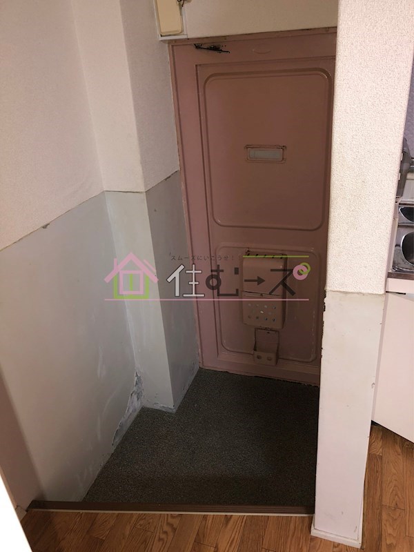 メゾン北加賀屋 玄関