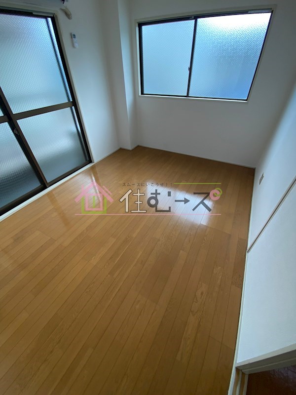 シャルマン新喜多 ベッドルーム