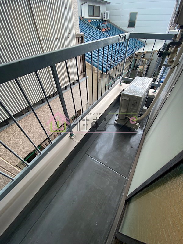 シャルマン新喜多 ベランダ