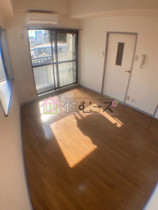 メゾンマルヨネ九条 ベッドルーム