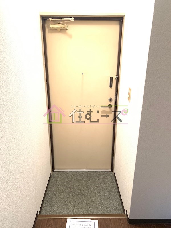 ルミナス福島 玄関