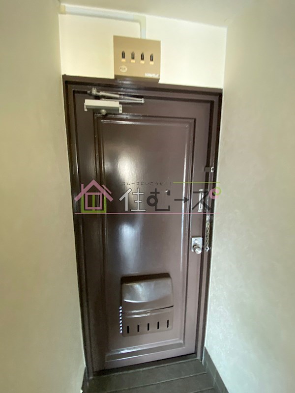 湯里コーポ 玄関