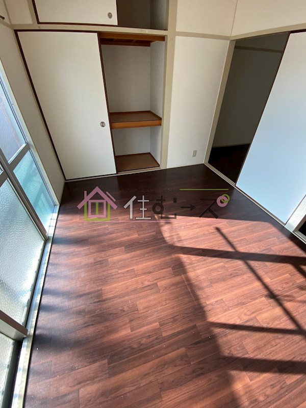 湯里コーポ リビング