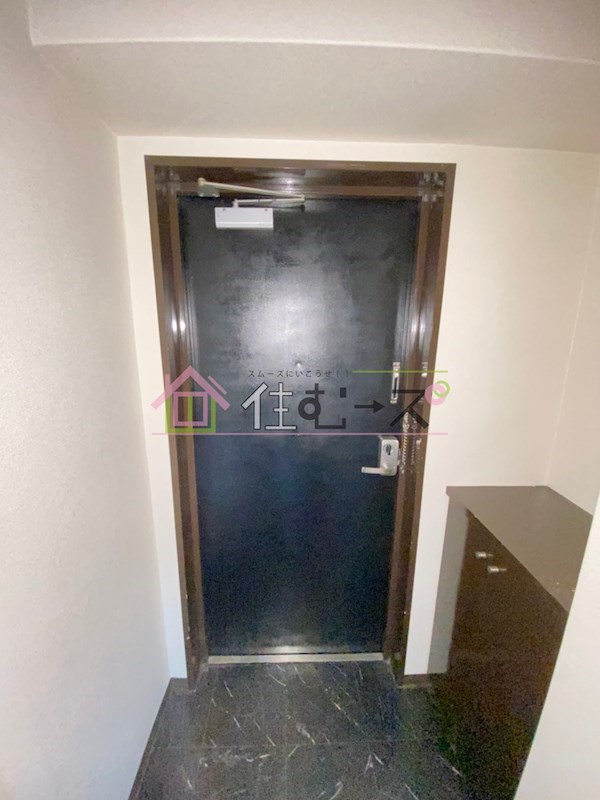 ノアーズアーク桃谷駅前 玄関